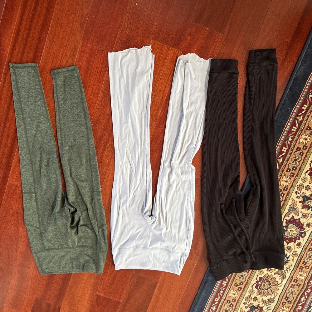 Lady’s preppy xs/sm workout bundle :) - Picture 2 of 10